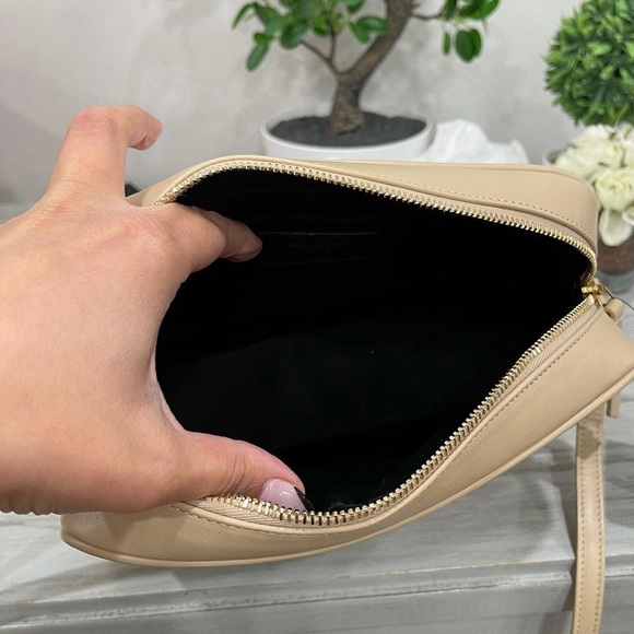 💫 Authentic YSL Lou camera bag - Picture 8 of 10